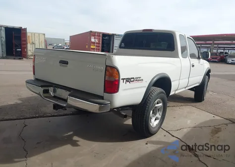 2000 Toyota Tacoma Base V6 z USA, uszkodzony, nr VIN 4TAWN72N7YZ598510